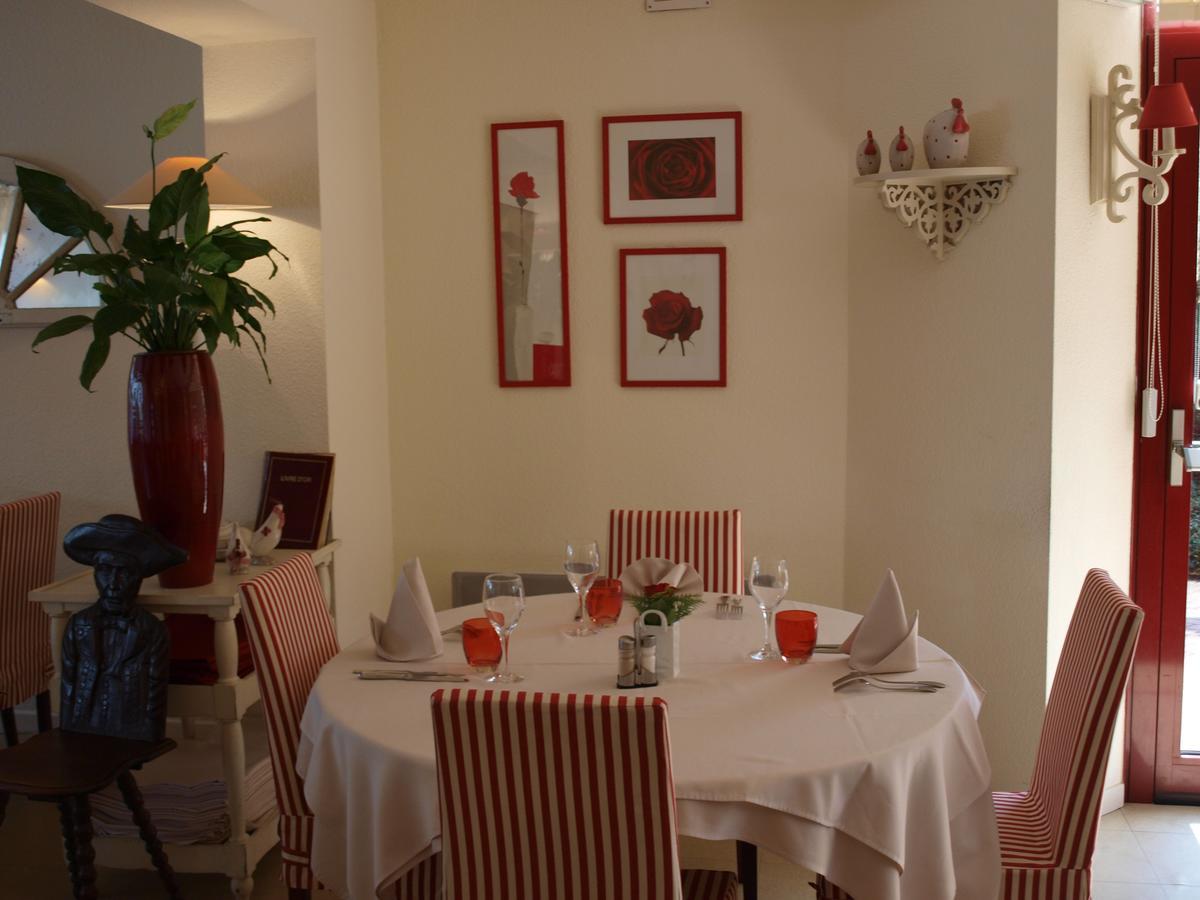 Hotel Restaurant Aux Sapins Thann Exterior photo