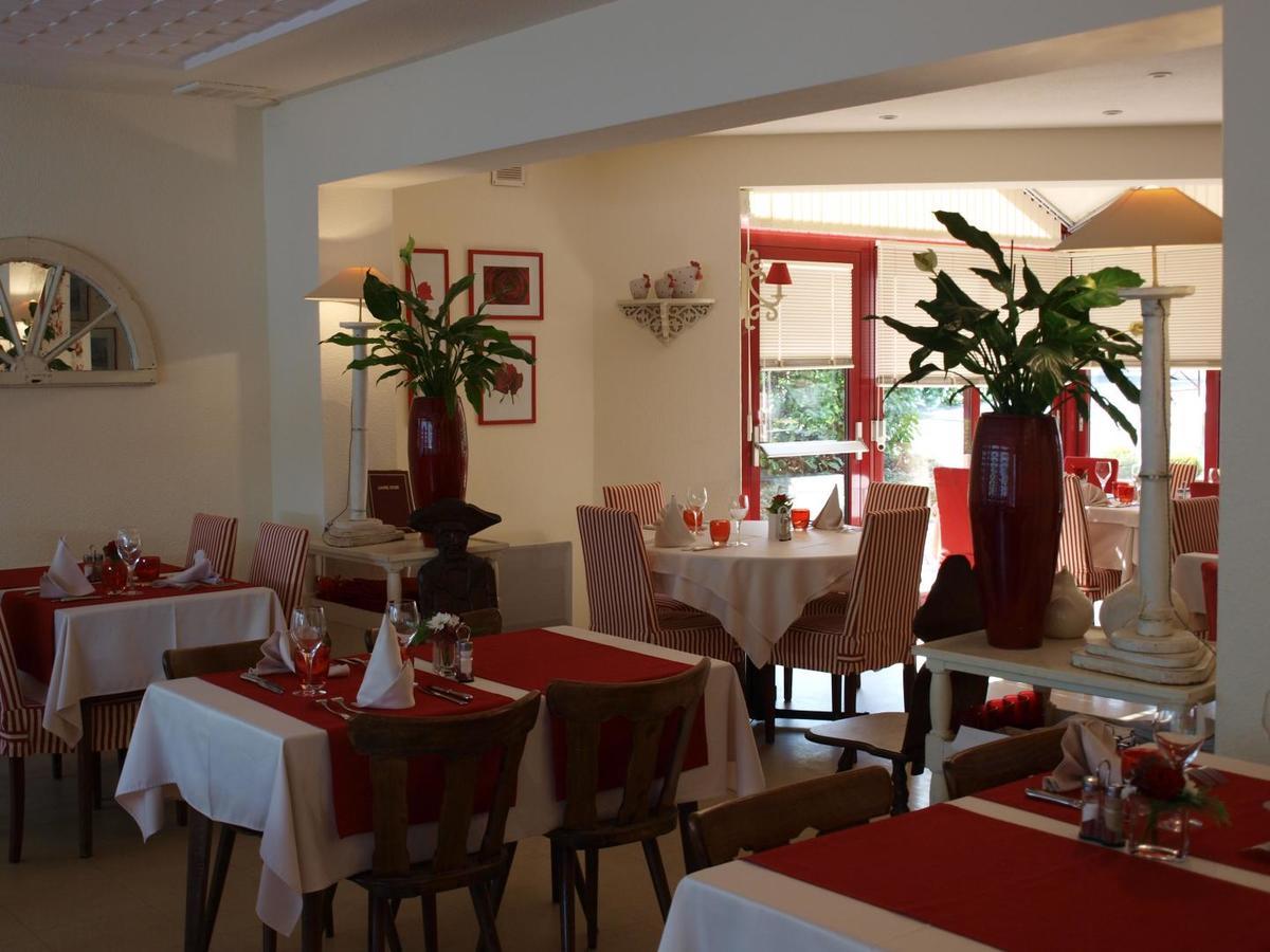 Hotel Restaurant Aux Sapins Thann Exterior photo